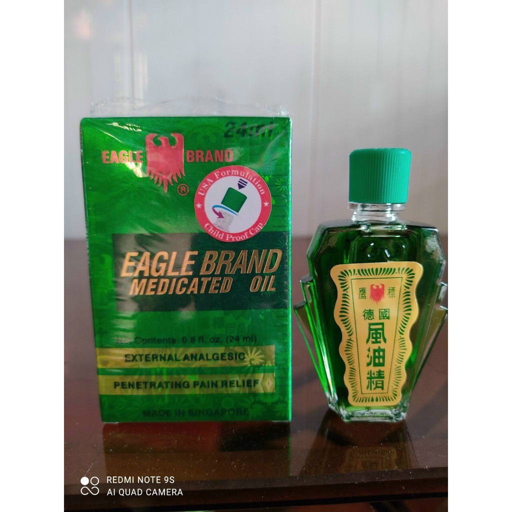 Dầu Gió Nước Xanh 2 Nắp Singapore Eagle Brand 24ml