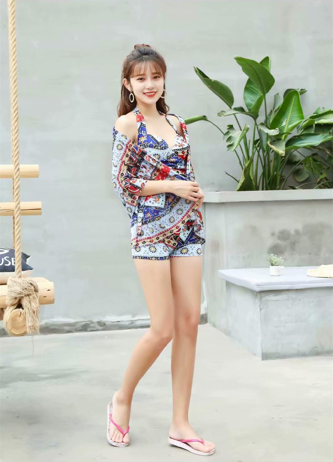 Bộ Bikini Hai Mảnh Họa Tiết Cổ Điển Cho Nữ | BigBuy360 - bigbuy360.vn