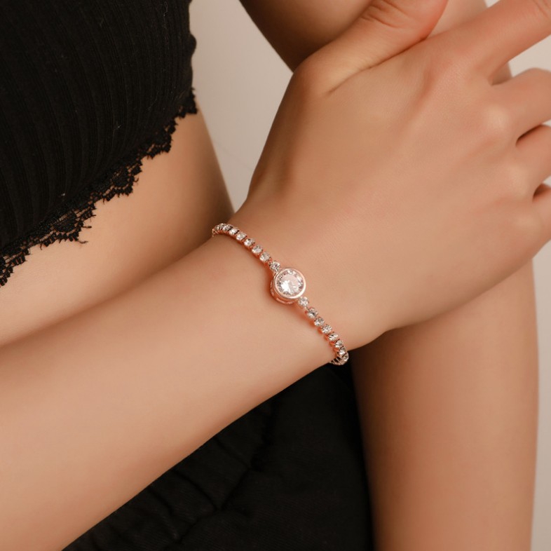 Vòng Tay Hình Trái Tim Đính Đá Zircon Thanh Lịch | BigBuy360 - bigbuy360.vn