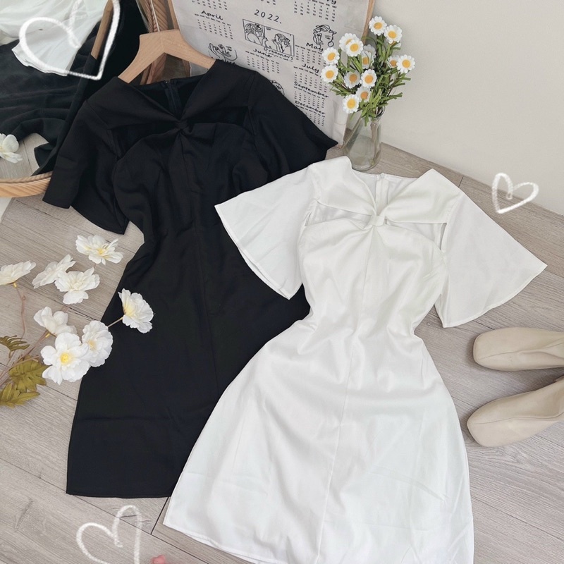 Đầm tay loe ngắn dáng xoè chéo ngực xinh xắn