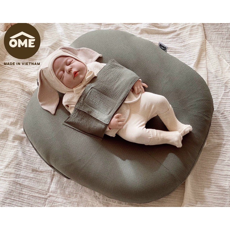 Gối chống trào ngược Ome kèm đai chống giật mình