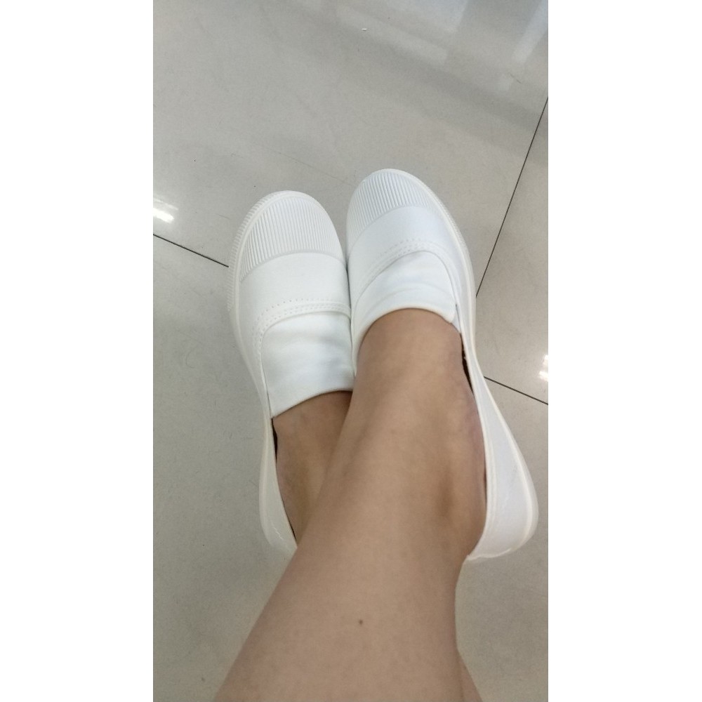 Giày Slipon trắng 37 | BigBuy360 - bigbuy360.vn