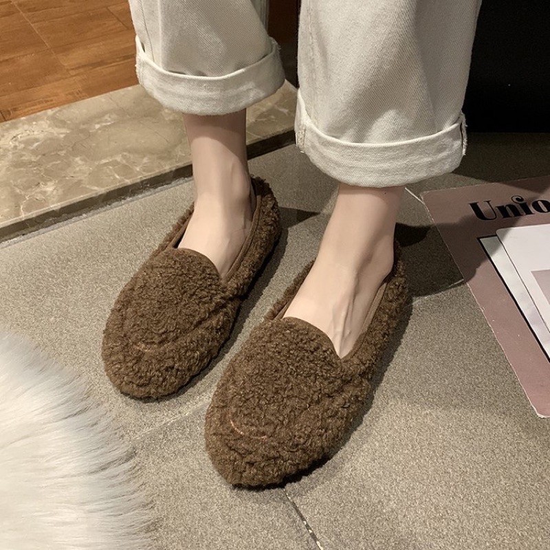 Giày lười lót lông cừu thời trang phong cách Hàn Quốc (sẵn nâu, size 36)