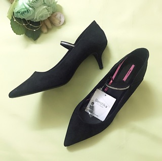 Giày Bershka UK size 37