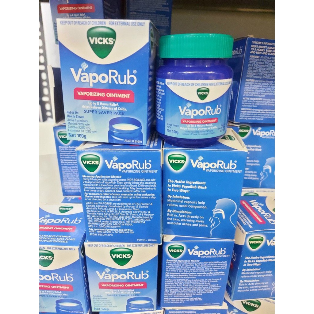 Ấm ngực VapoRub của úc