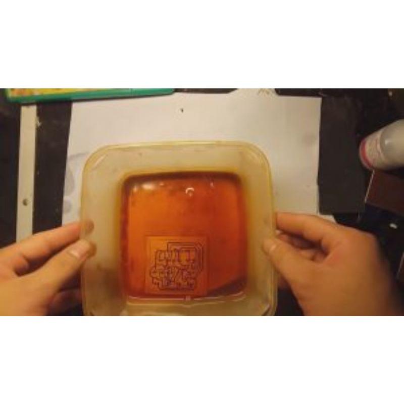Bột sắt FeCl3 Ngâm Làm mạch Diện Tử 100g