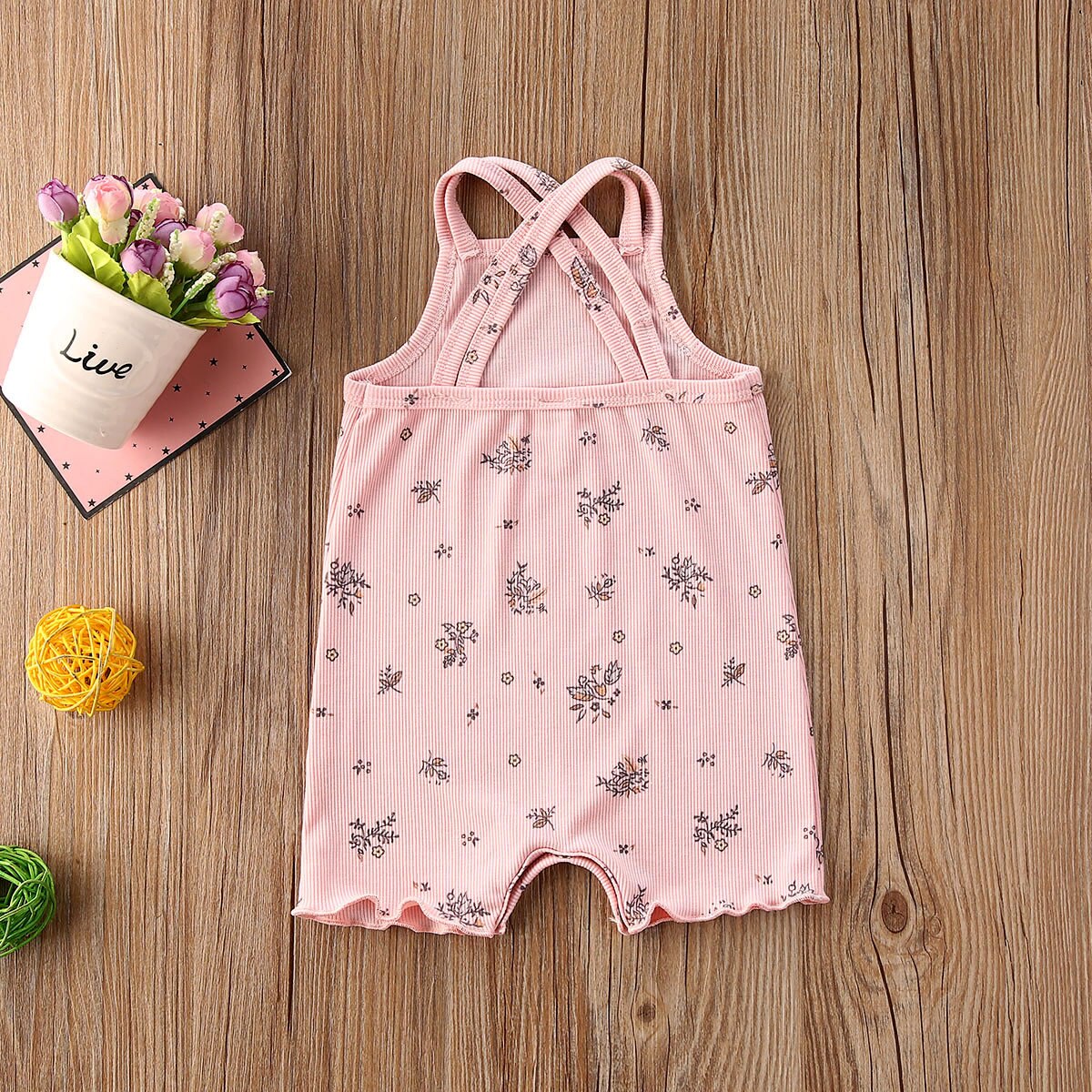 Bộ áo liền quần cotton không tay họa tiết hoa đáng yêu dành cho bé từ 0-18 tháng tuổi