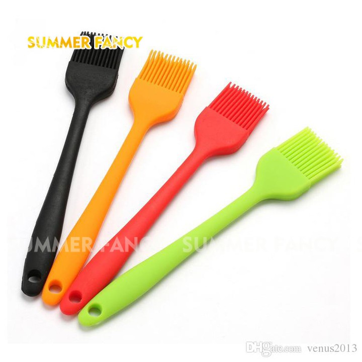 Chổi quét silicon 21cm, 26cm đúc liền vuông -  cooking brush