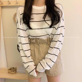 Áo len kẻ mỏng dáng rộng
