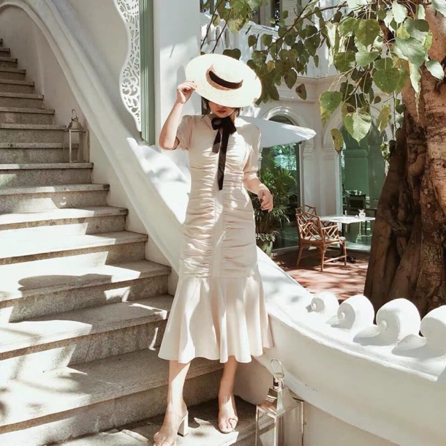 Đầm dáng ôm body màu nude trơn nhún đuôi cá tay con [N2451]