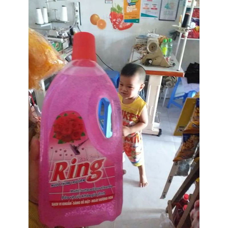 Nước lau sàn RING chai 1 kg