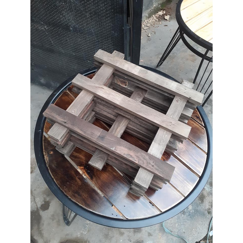 Kệ gỗ treo cây  - giá gố treo ban công HPKTT 18 | BigBuy360 - bigbuy360.vn