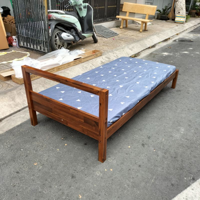 Giường gỗ xuất khẩu Hàn quốc  Giường 2 người nằm kích thước 1m4 x 2m