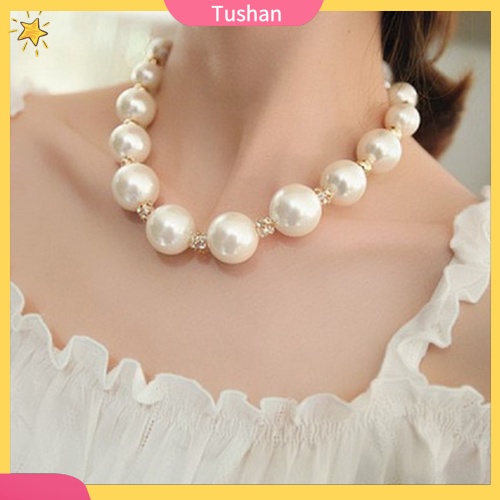 Vòng cổ xâu chuỗi hạt châu bản lớn tạo điểm nhấn cổ điển