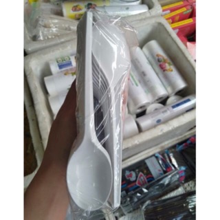 Thìa nhựa trắng 100c