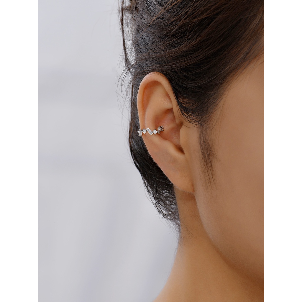 1 Khuyên Tai Tròn Bằng Thép Mạ Vàng Trắng 14K Thời Trang