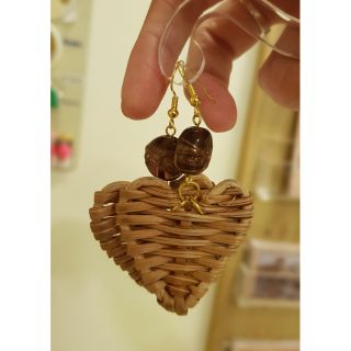 Bông tai bằng mây tre đan hình trái tim mix đá