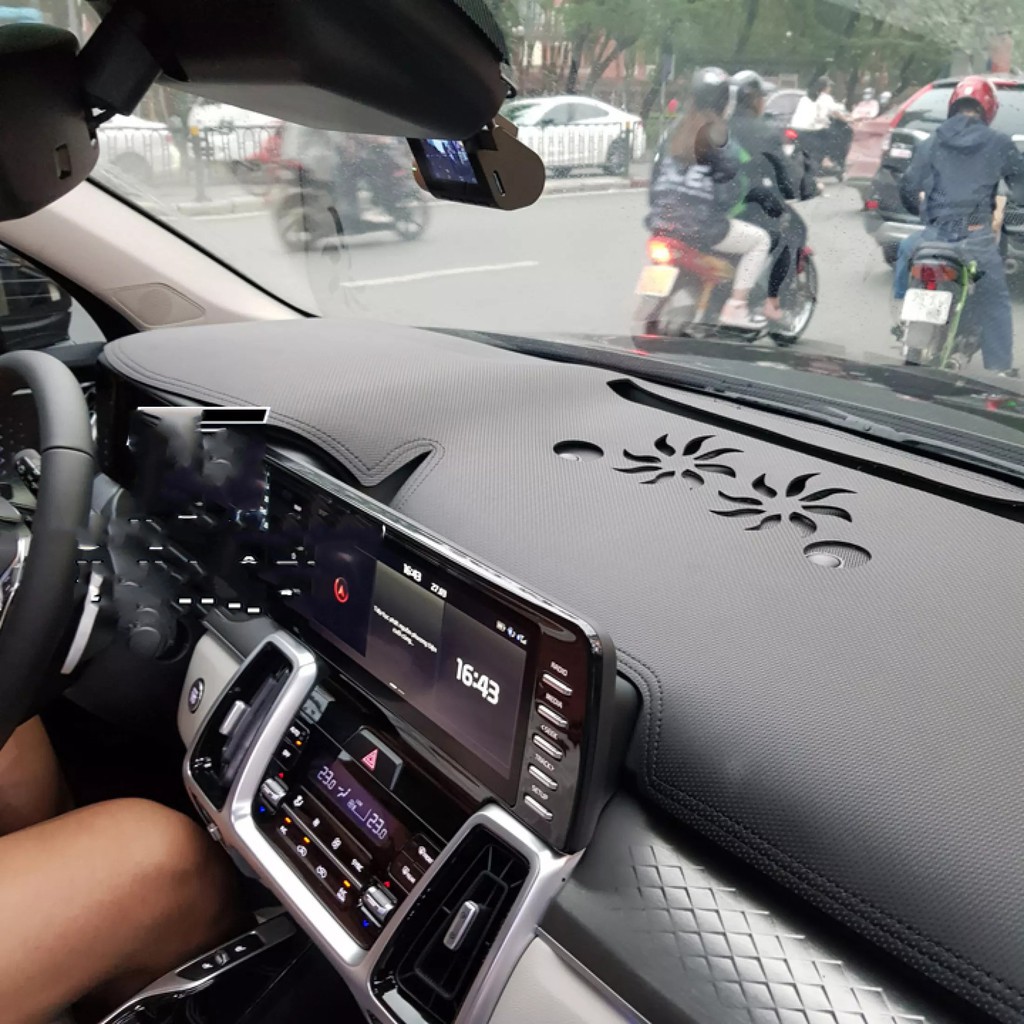 Thảm Taplo Da Carbon Kia Sorento 2021 Cao Cấp có chống trượt