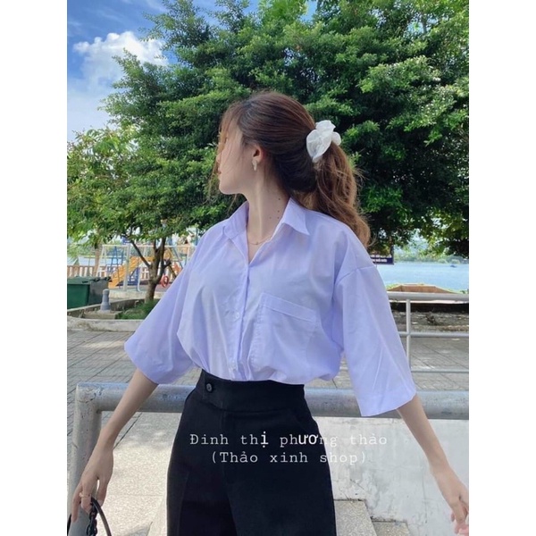 sơmi trắng tay ngắn form rộng ( hình thật shop Thảo Nhỏ Store chụp )