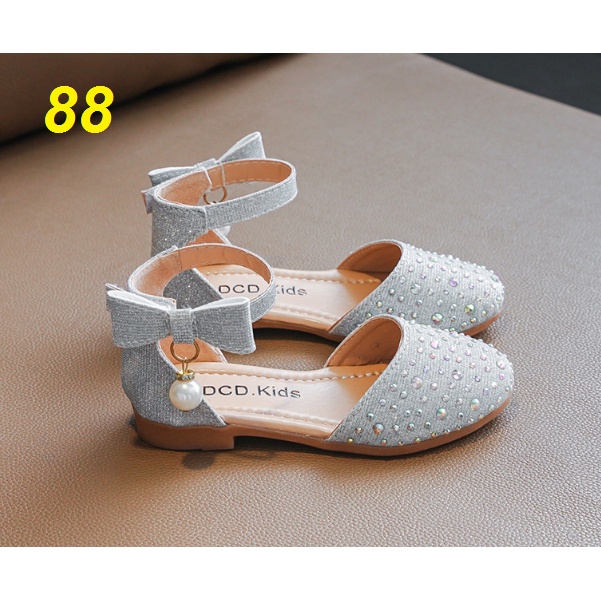 [Hà Xu shop] Giày Sandal bé gái bít mũi đính đá kiểu dáng búp bê công chúa 88