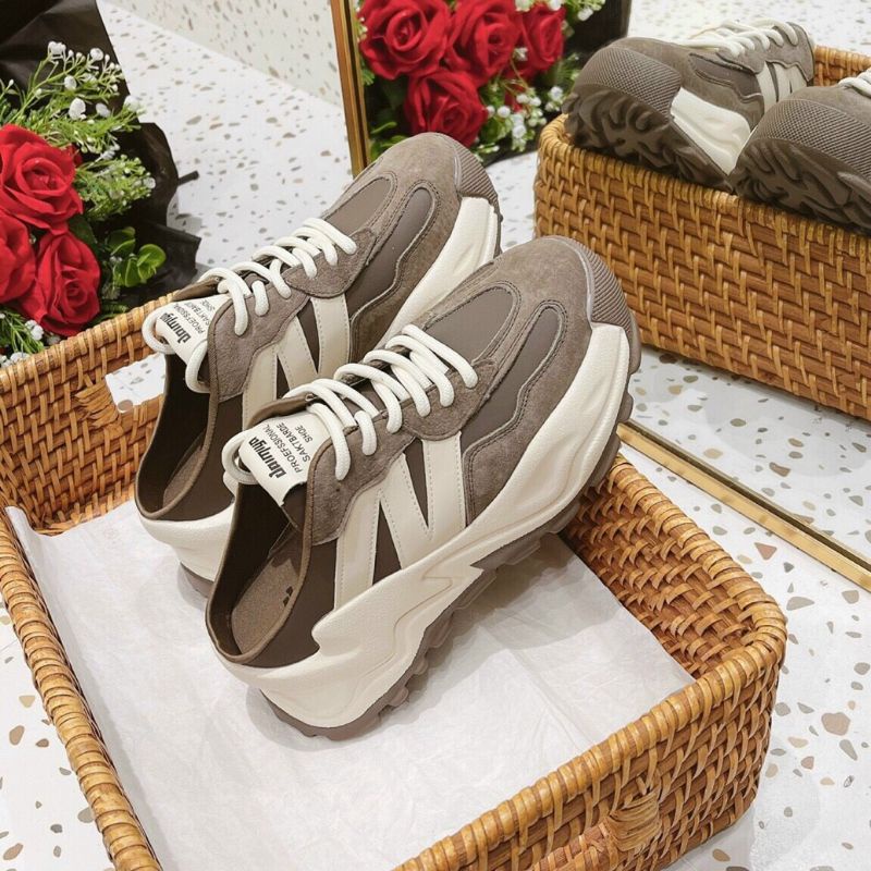 Giày Sục Thể Thao chữ N , Sục đế bánh mì 5cm