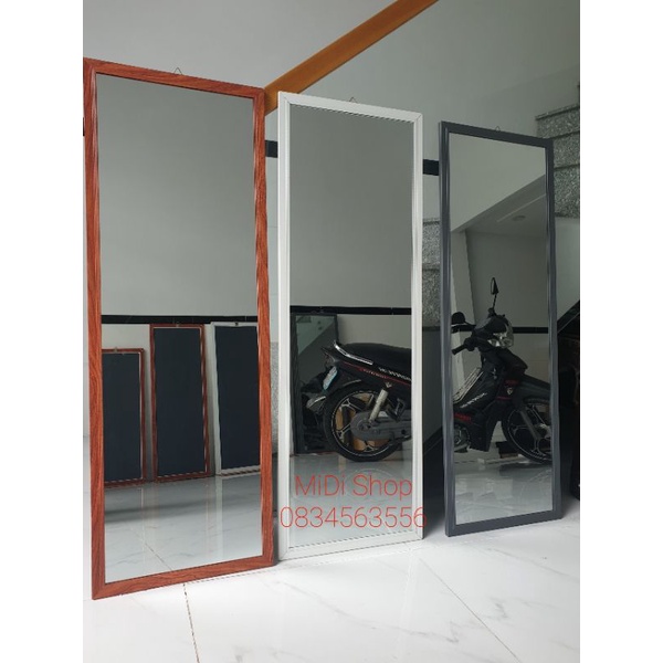 Gương soi toàn thân treo tường hoặc dựa tường