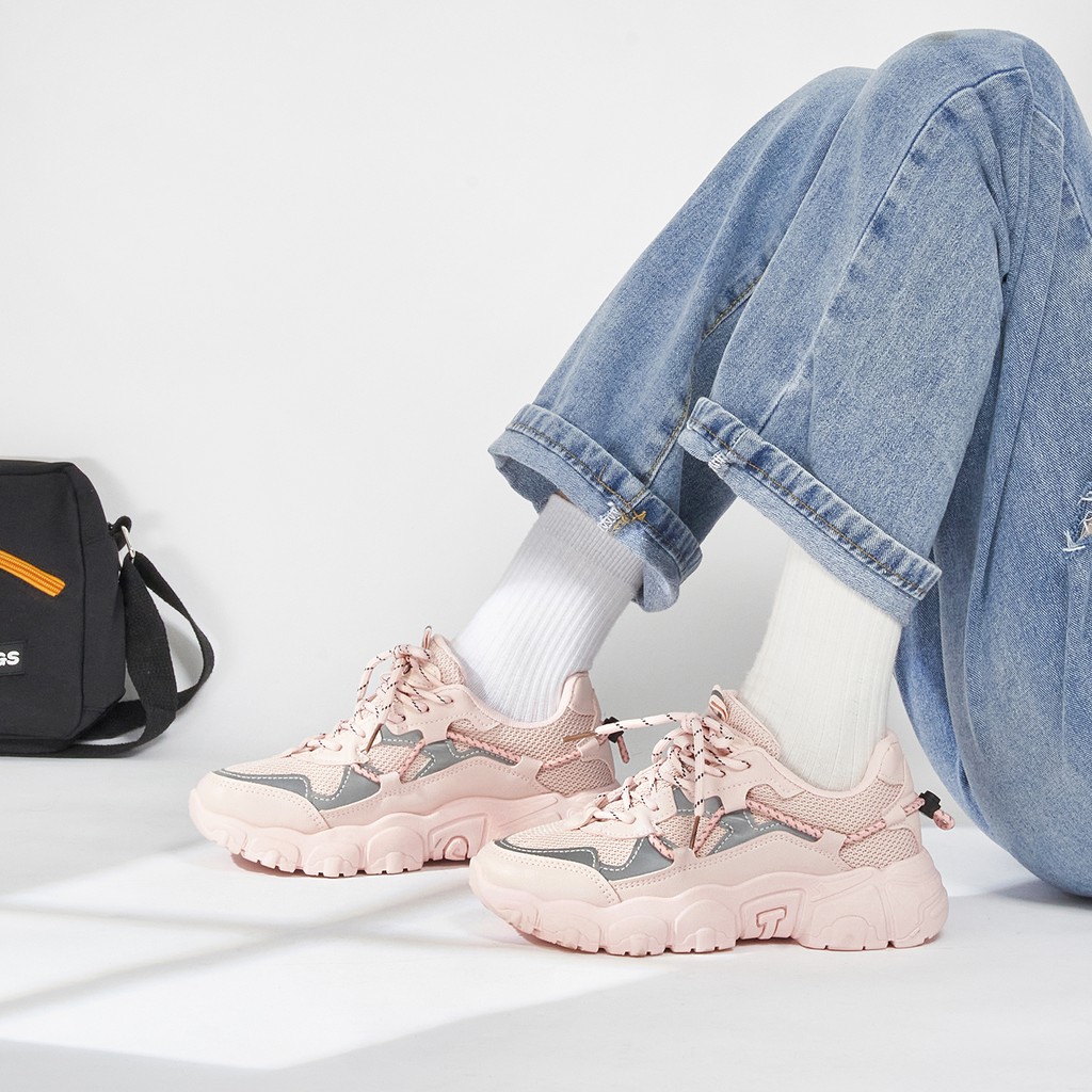 Giày Thể Thao Nữ giayBOM Đế Cao 4 cm Thiết Kế Phản Quang B1084 | BigBuy360 - bigbuy360.vn