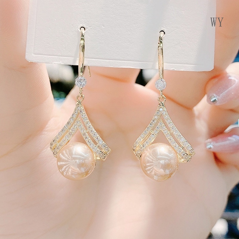 Khuyên Tai Đính Đá Kim Cương Nhân Tạo Sang Trọng Thời Trang