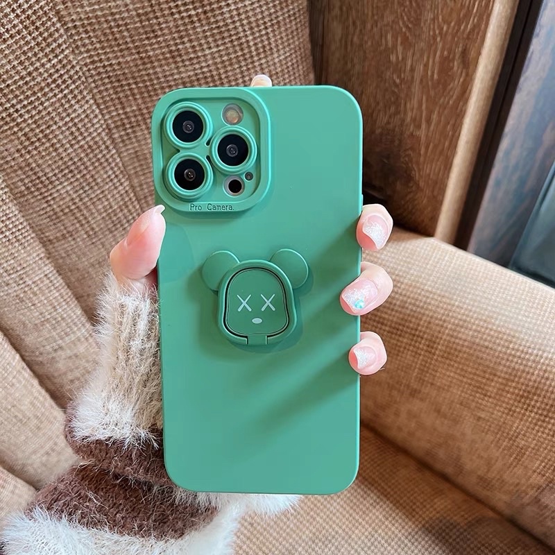 ỐP LƯNG ĐIỆN THOẠI KÈM NHẪN KAWS MÓC TAY CẠNH VUÔNG BẢO VỆ CAMERA