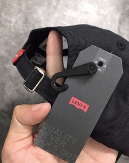Mũ lưỡi chai Levi’s