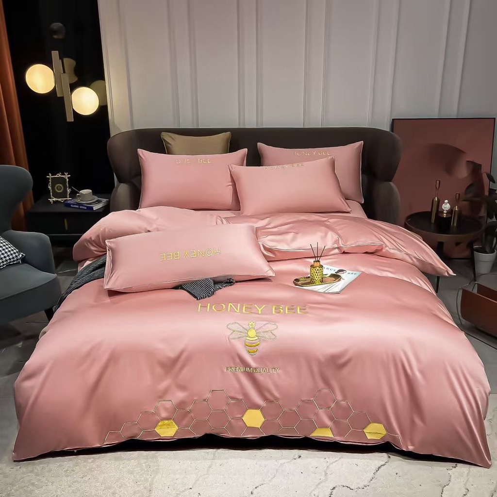 Bộ chăn ga lụa HONEY BEE hoạt tiết ong nhập khẩu cao cấp, chất lụa 80s mềm mịn không nhăn mát lạnh - Ami.Decor
