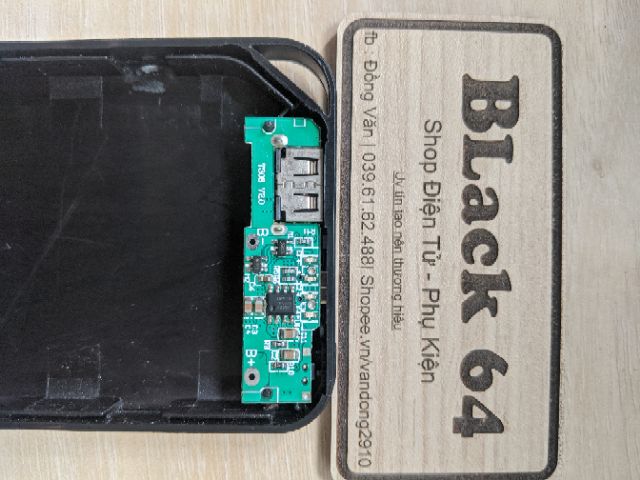 Box sạc dự phòng dùng pin lipo