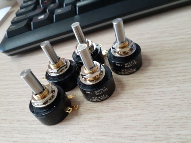 Biến trở Sakae FCP22E 1k 2k 5K 10k JAPAN