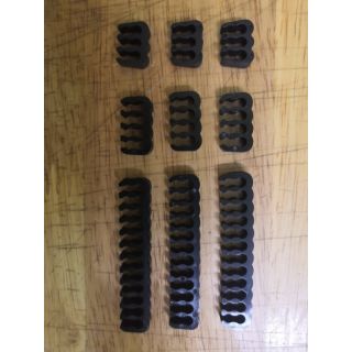 Lược, kẹp giữ dây cáp nguồn máy tính