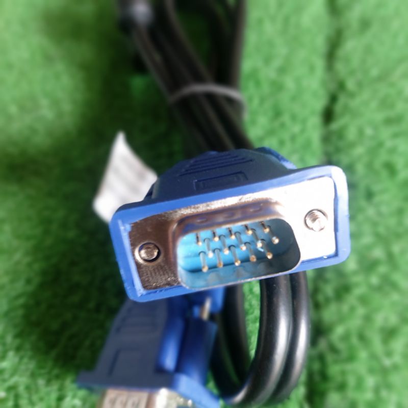 Cáp VGA mới có đầu chống nhiễu dài 1m5