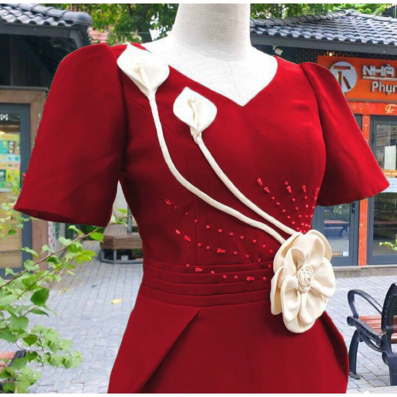 ĐẦM BODY KẾT HOA LÁ PHA LÊ