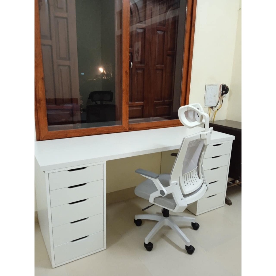 Ghế Văn Phòng Cao Cấp, chân xoay, tay gập, có tựa đầu 04