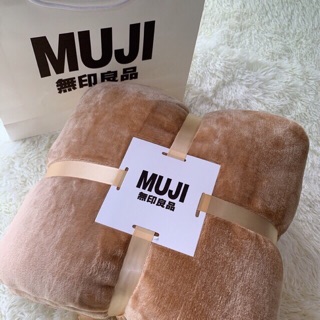Chăn lông thỏ Muji hoặc Blanket