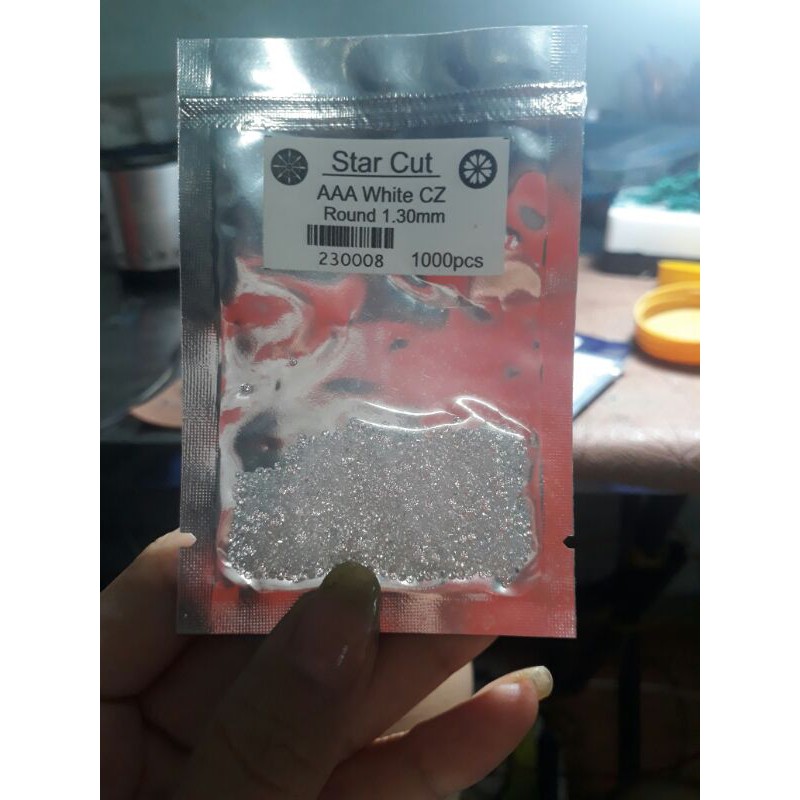 Combo 50 viên đá trang sức cao cấp 1.3 mm sáng chiếu lung ling