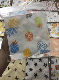 DEAL SOCK set 10 yếm cho bé