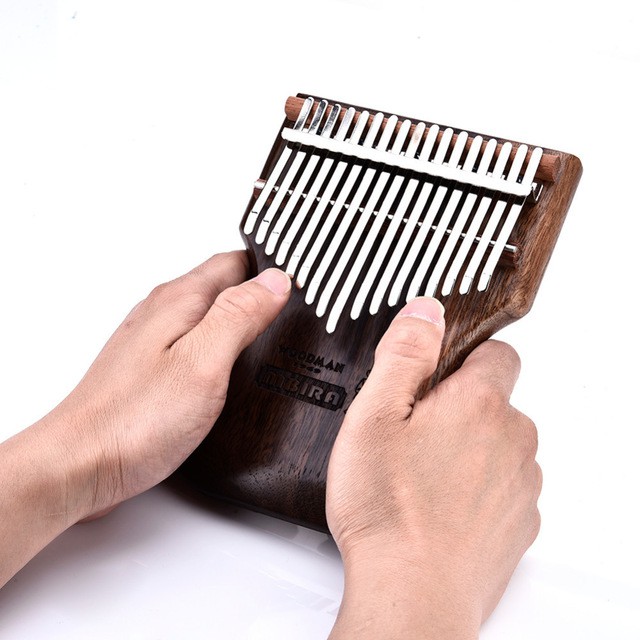 Đàn kalimba 17 phím gỗ nguyên khối Mahagony MBIRA -000095 ĐEN BÓNG