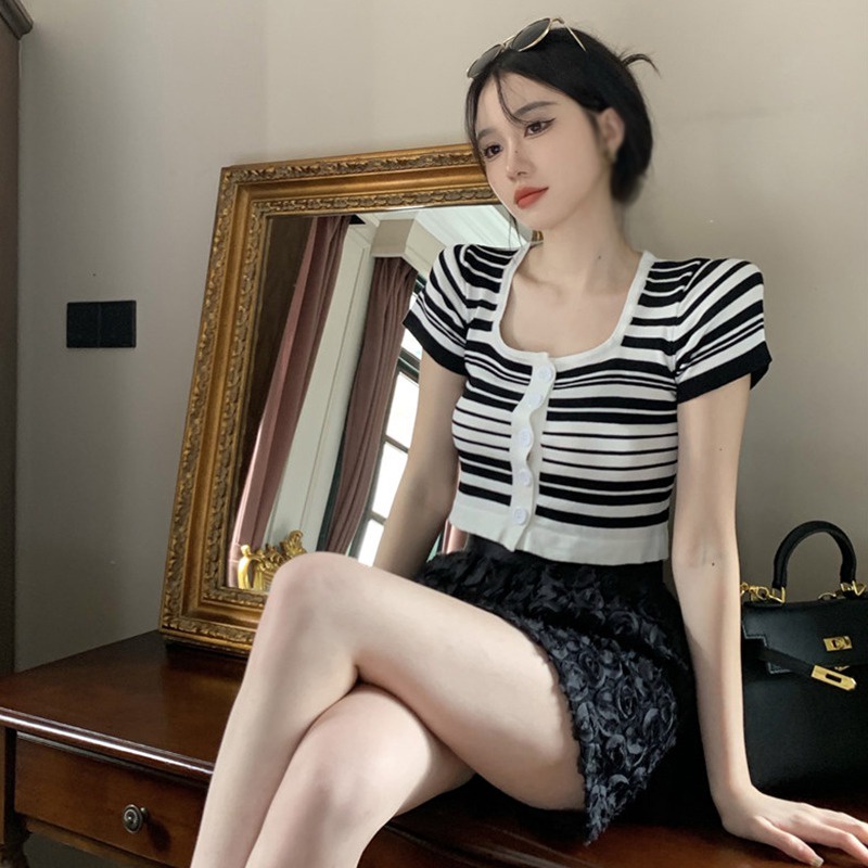 Áo Croptop Dệt Kim Tay Ngắn Cổ Vuông Họa Tiết Kẻ Sọc Phong Cách Hàn Quốc Thời Trang Mùa Hè Quyến Rũ Cho Nữ