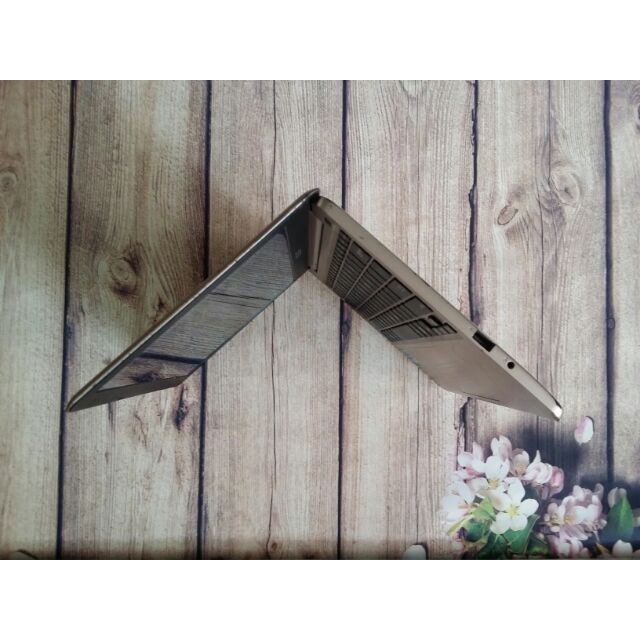 Laptop cũ Asus mini EH200H | BigBuy360 - bigbuy360.vn