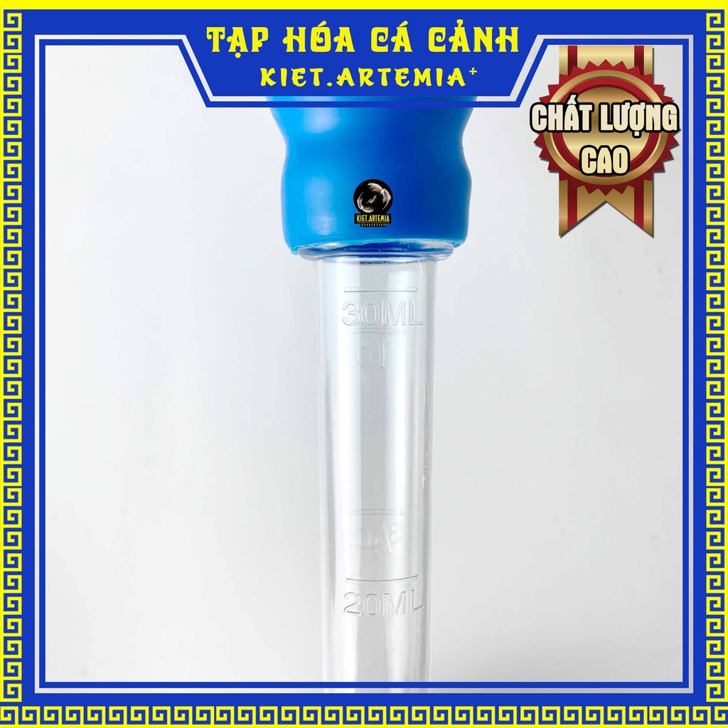 Hút cặn đáy hồ cá