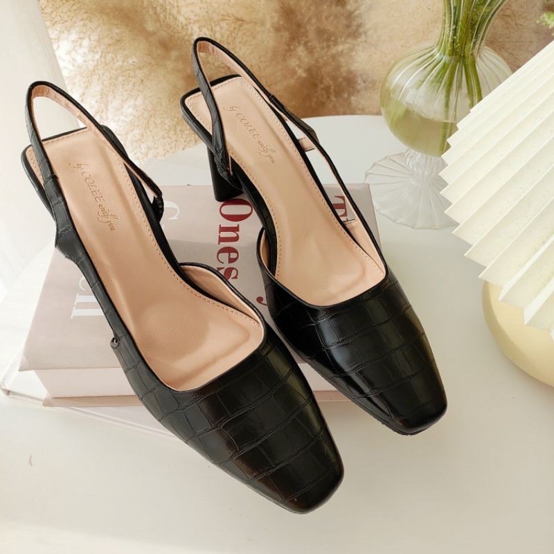 Cao gót mũi vuông slingback G48