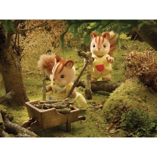 Đồ Chơi Sylvanian Families Các Thành Viên Trong Gia Đình Sóc Squirrel Family Members