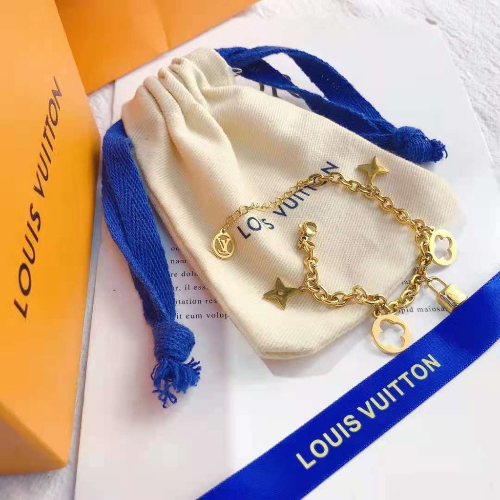 Vòng tay thép không gỉ hình cỏ bốn lá 2021 thời trang cho nữ | BigBuy360 - bigbuy360.vn
