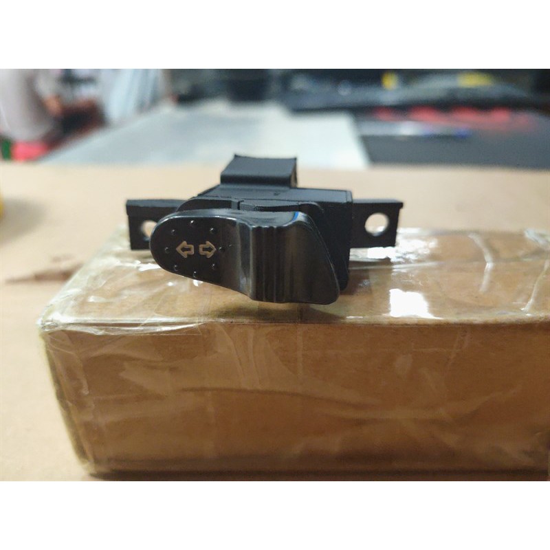 CÔNG TẮC XI NHAN MINDA VESPA 3V