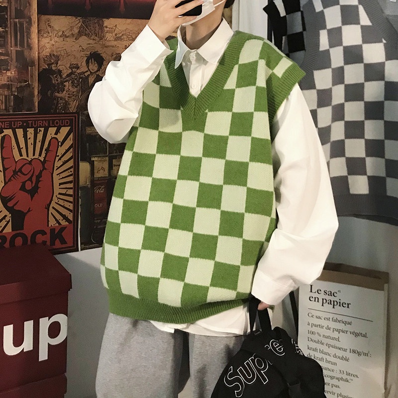 Áo sweater dệt kim không tay dáng rộng kẻ sọc caro trắng đen phong cách Nhật Bản cho nam