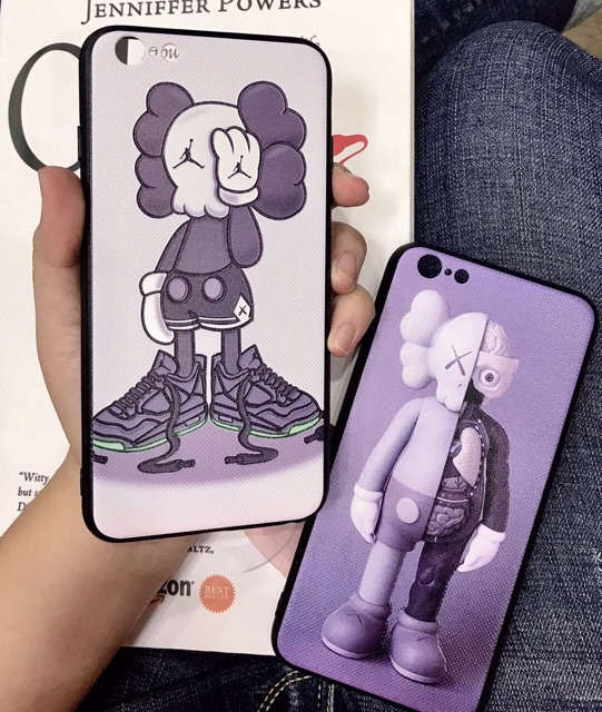 Ốp lưng Kaws siêu hot